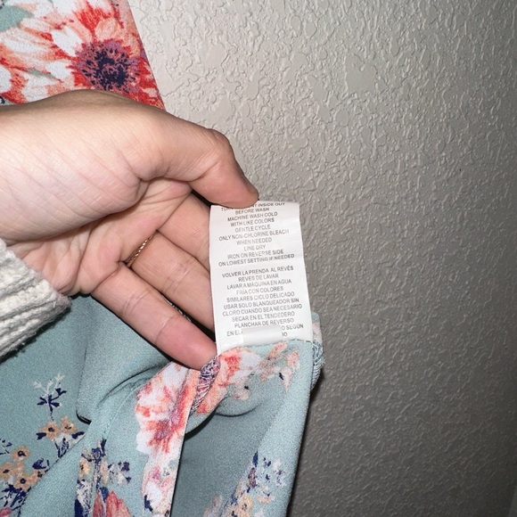 Rewind Mixed Media Stripe And Floral Tank Front Pocket Size Large - Picture 6 of 8